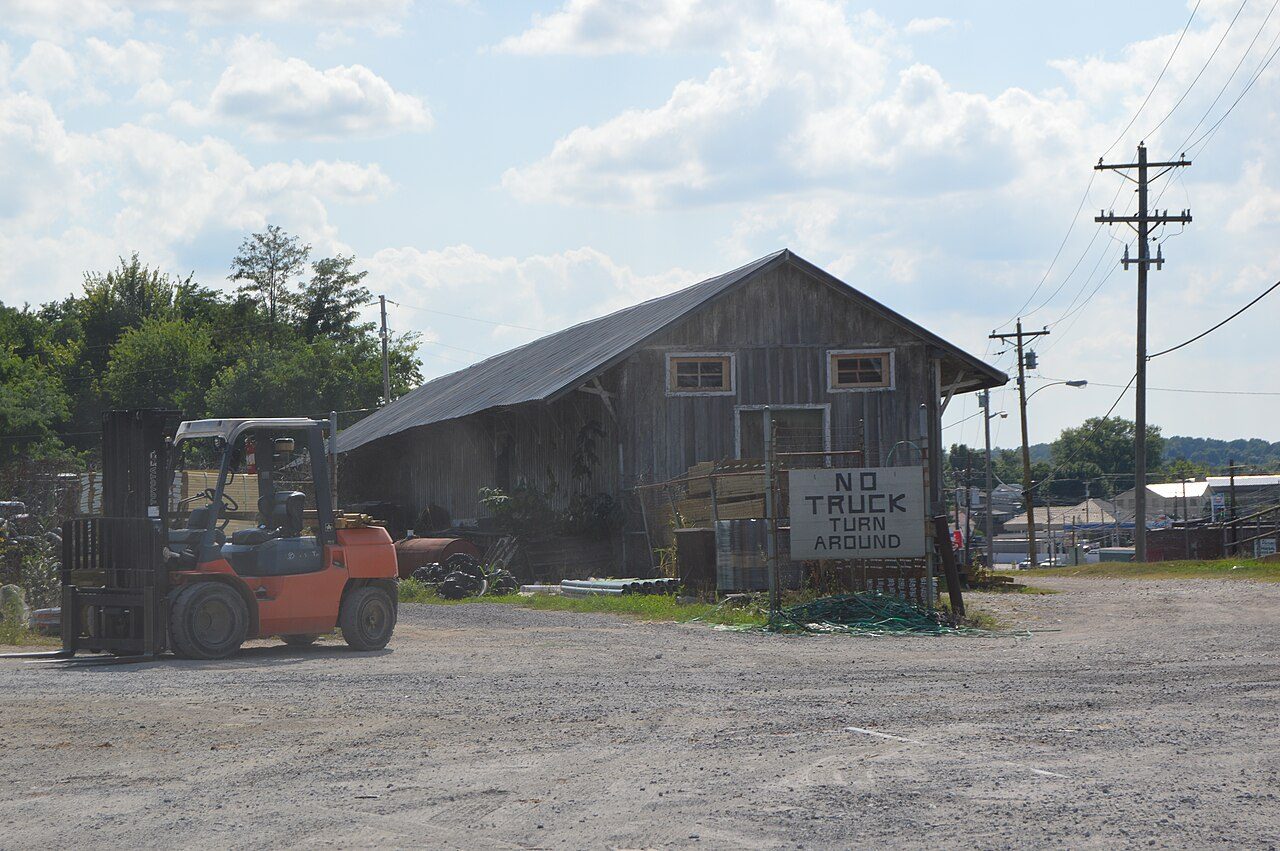 Scottsville, KY street scene near Bowling Green, where we provide hail damage roof repair